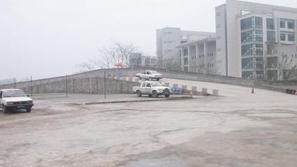 张家口春光驾校