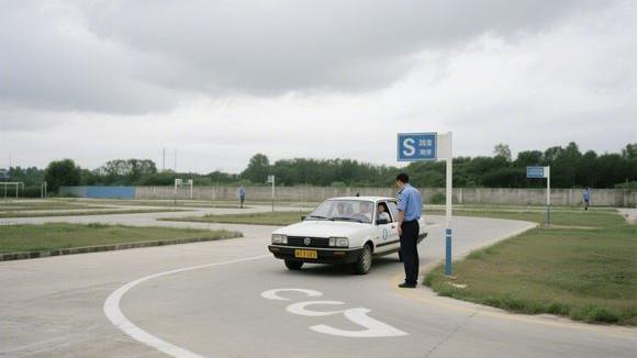 延边贤儒驾校