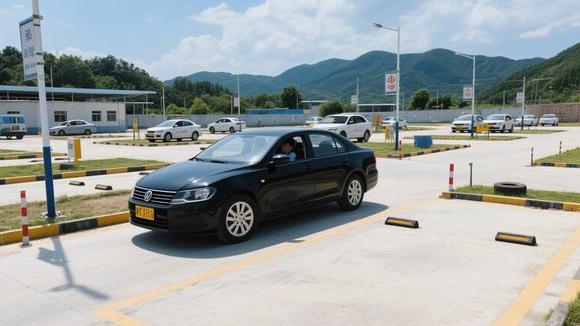 胶州中石扬驾校