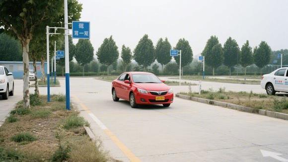 遂平华瑞驾校