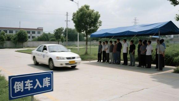 恩施民族学院驾校
