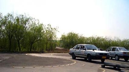 容县松山驾校
