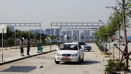 玛沁东格尔驾校